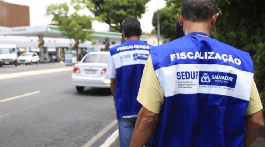 [Fiscais da prefeitura de Salvador interdita nove estabelecimentos por descumprir medida de isolamento]