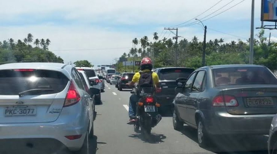 [Confira situação do trânsito em Salvador no final da tarde desta terça-feira]