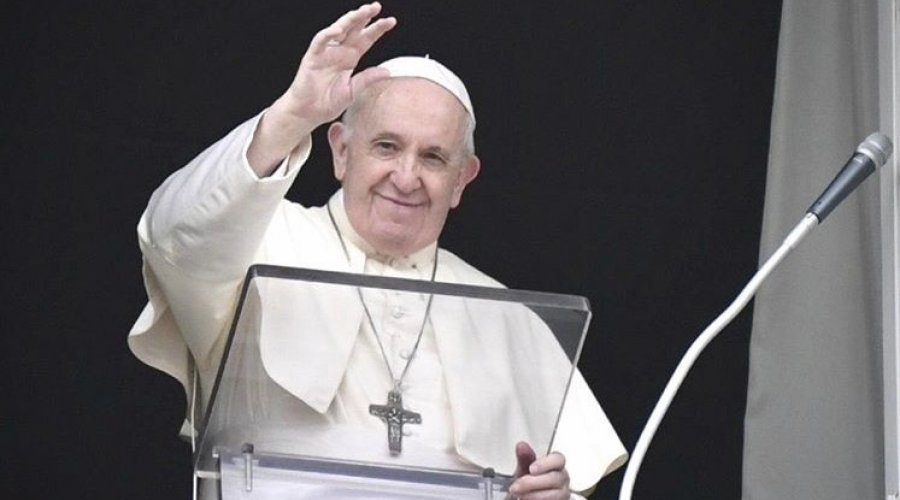 [Papa Francisco pede que fiéis parem de fazer fofoca e afirma: “É pior que coronavírus” ]