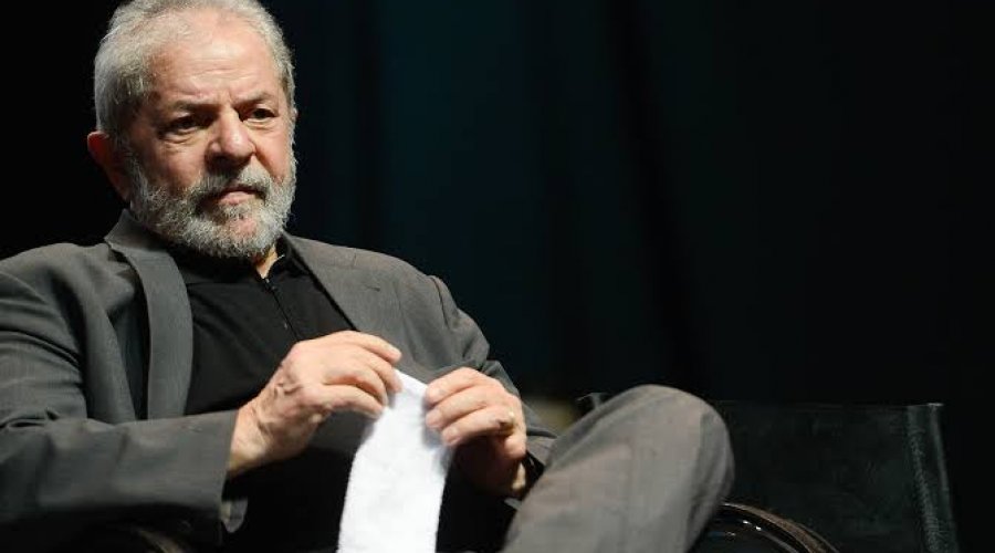 [Ex-presidente Lula é denunciado pela Lava Jato por lavagem de dinheiro]