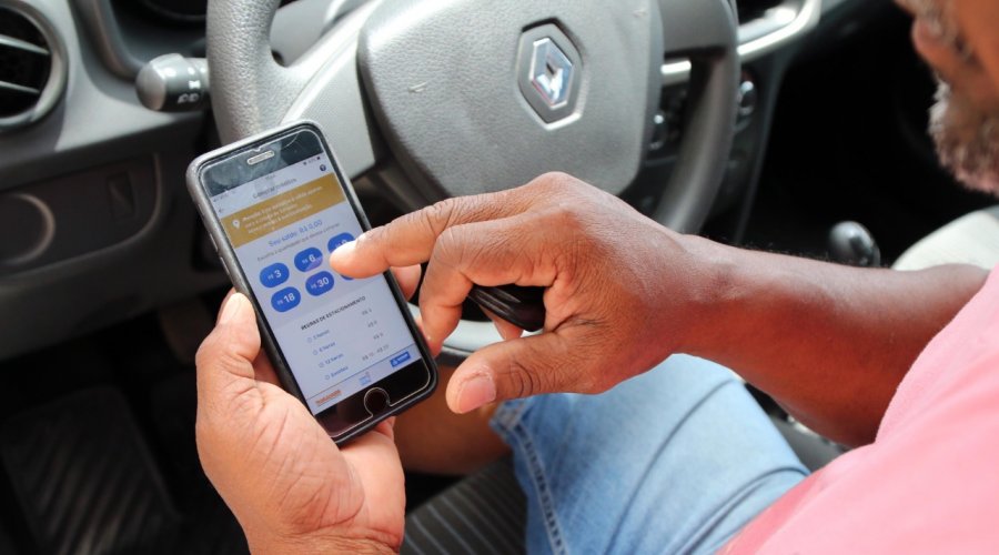 [Mais de 200 mil motoristas de Salvador utilizam Zona Azul Digital em dois anos]