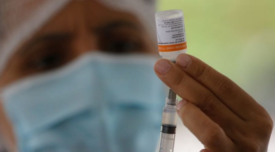 [Procura pela vacina contra Covid-19 cresce 225% em Salvador, após aumento de casos]