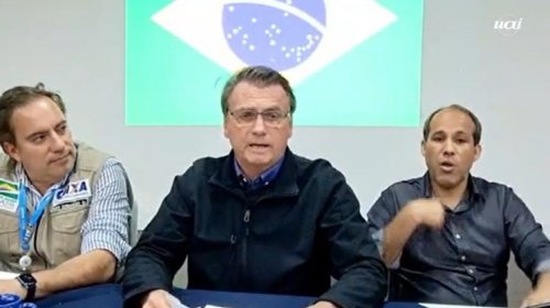 ['Bolsonaro defende bandido': internet questiona interferência na PF]