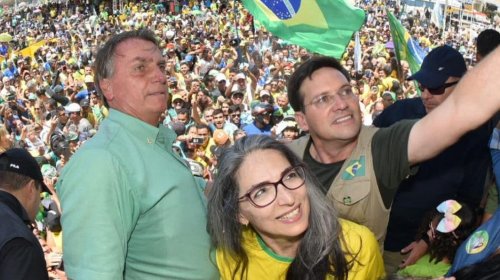 [Vídeo: Bolsonaro critica Rui Costa e ACM Neto durante passagem pela Bahia]