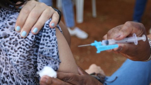 [Rotatividade de profissionais da vacinação impacta coberturas]