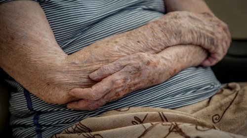 [Envelhecimento da população vai demandar mais vacinas para idosos]