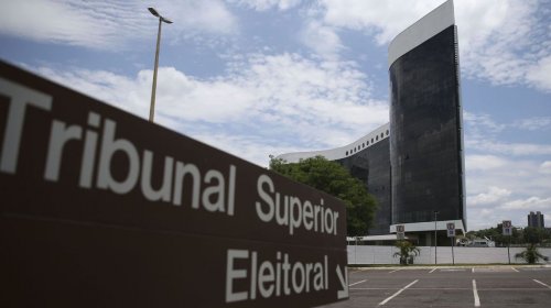 [TSE rejeita três ações contra Bolsonaro por abuso nas eleições]