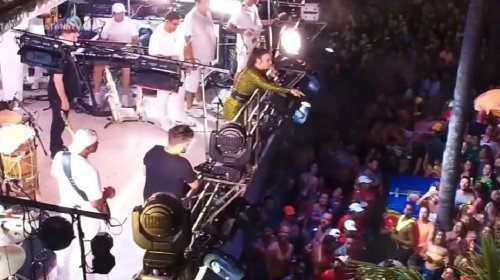 [VÍDEO: Ivete Sangalo interrompe show para 
