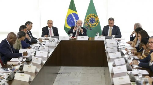 [Lula defende uso do poder da máquina pública contra garimpo ilegal]