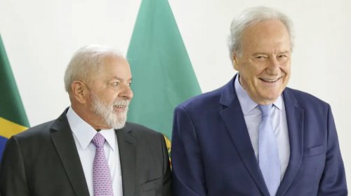 [Lula assina nomeação de Lewandowski no Ministério da Justiça]