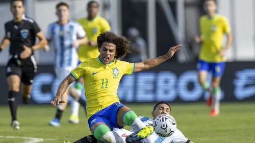 [Brasil perde para a Argentina e fica de fora dos Jogos Olímpicos de Paris-2024]