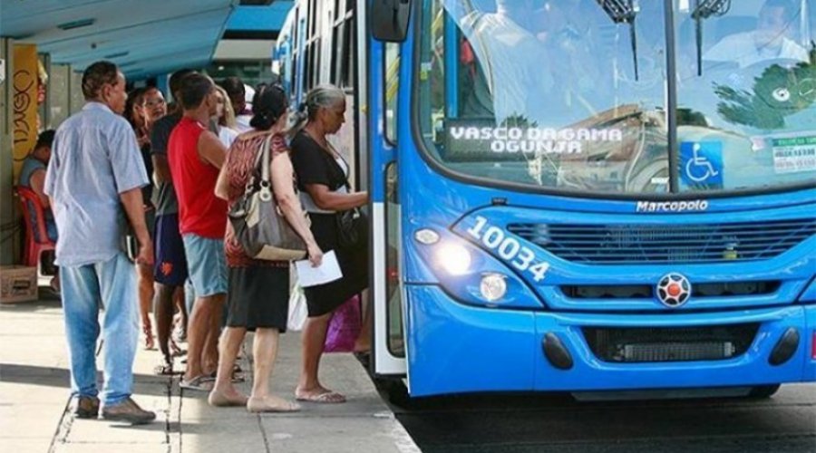 [Após decisão judicial, 20 ônibus são apreendidos na Estação Mussurunga]