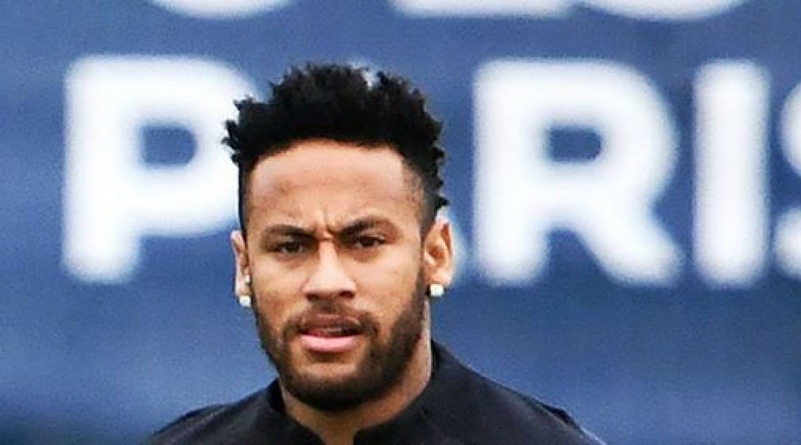[Neymar é cobrado por prefeita de Paris: 
