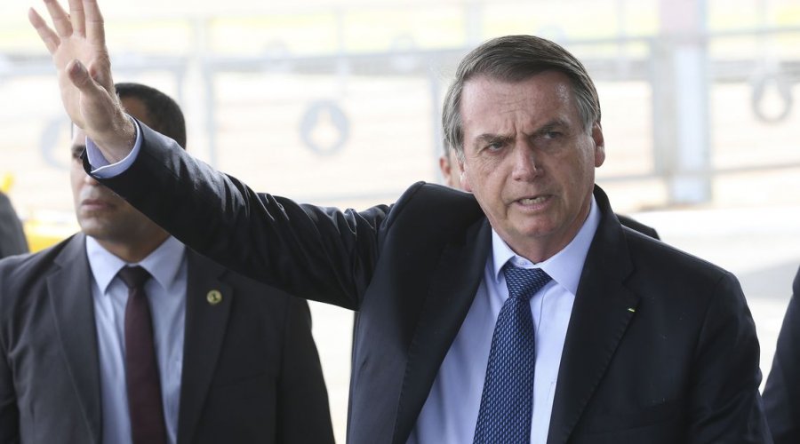 [Bolsonaro recebe alta em São Paulo e segue para Brasília]