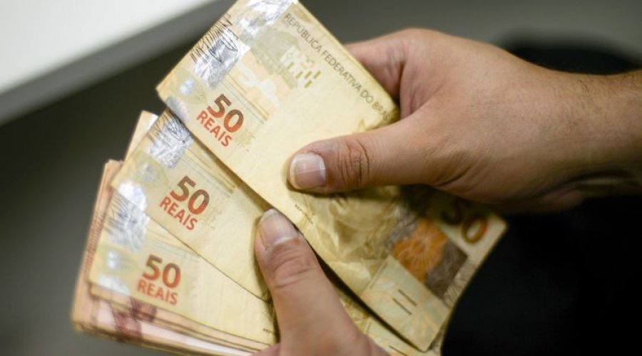 [Congresso aprova LDO de 2020 e estima salário mínimo de R$ 1.040]