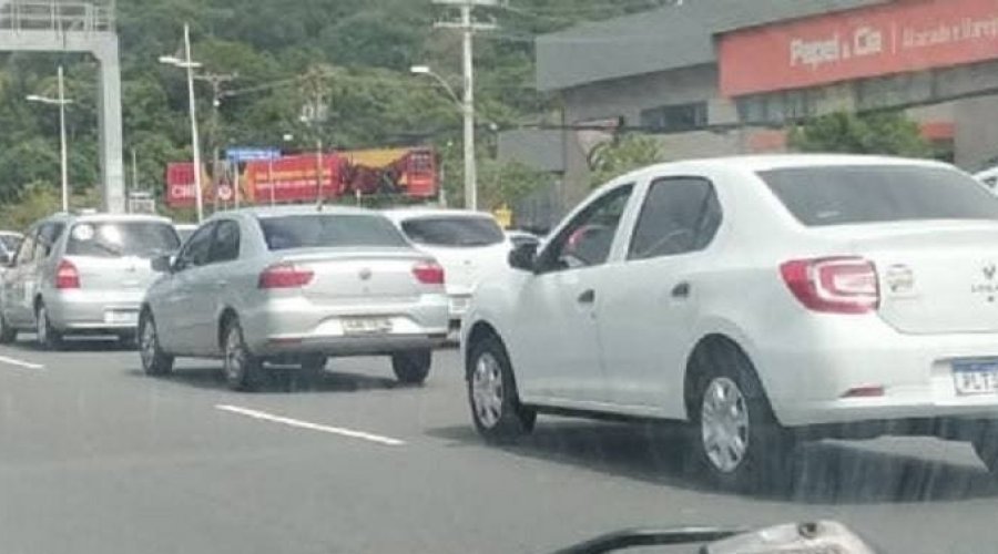 [Motoristas de aplicativo realizam carreata nesta quarta-feira em Salvador]