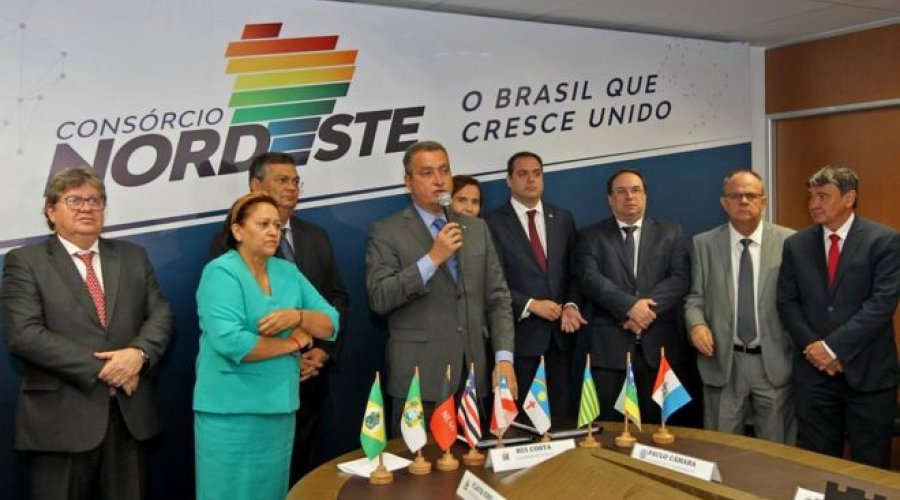 [Governadores do Nordeste se manifestam contra crítica de Bolsonaro a Paulo Câmara]