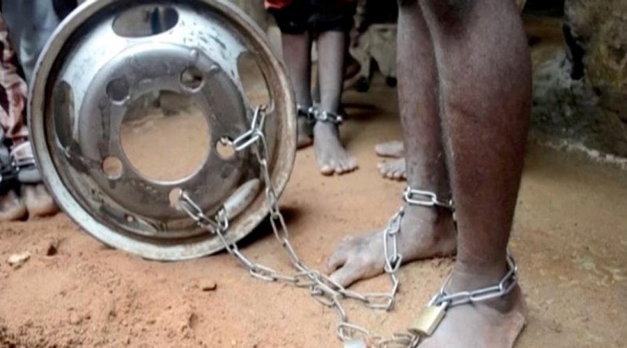 [Doentes mentais são acorrentados na Nigéria, diz a Human Rights Watch]