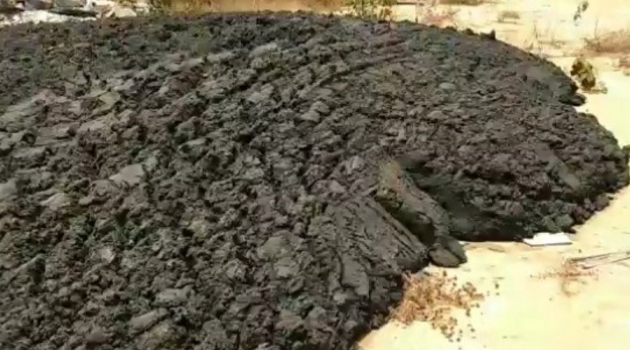 [Prefeitura de Feira investiga origem de 8 toneladas de resíduo despejadas em distrito]