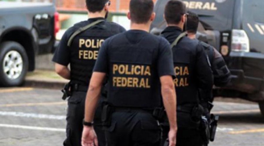 [Polícia Federal prende oito suspeitos de fraude de bancos na Bahia]