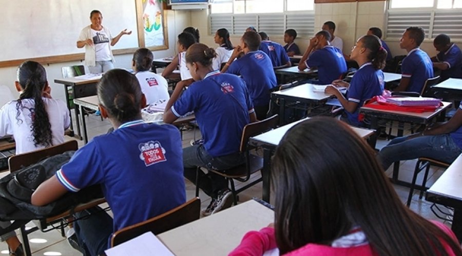 [Secretaria da Educação se manifesta sobre insatisfação de pais no primeiro dia de matrícula em colégios estaduais de Salvador]