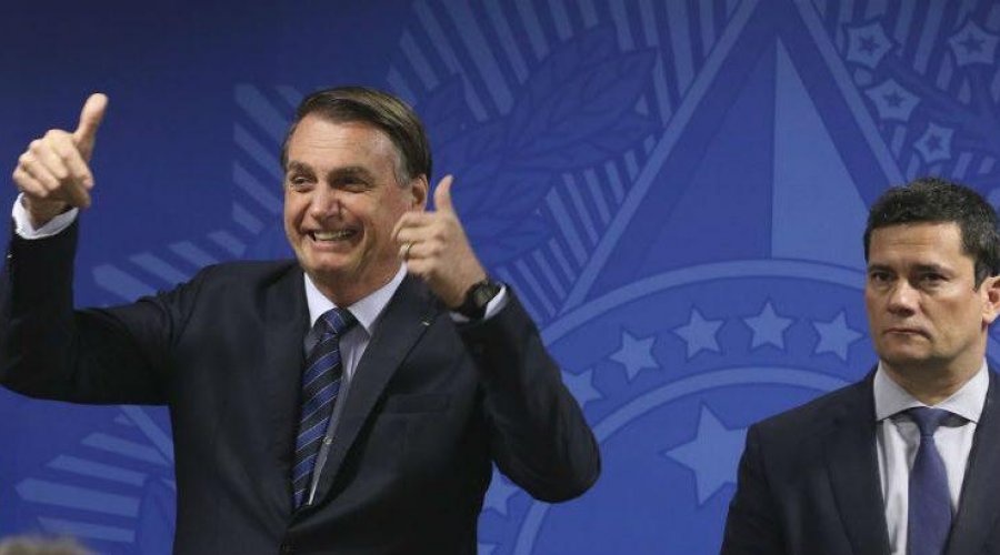 [Moro deve deixar governo de Bolsonaro caso o presidente insista em mudanças no Ministério da Segurança Pública]