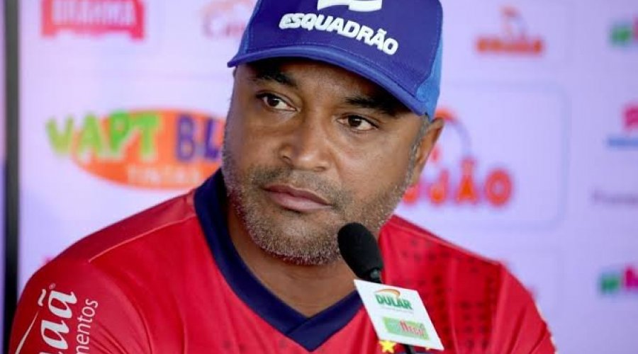 [ Roger Machado finaliza preparação do Bahia para encarar o Santa Cruz]