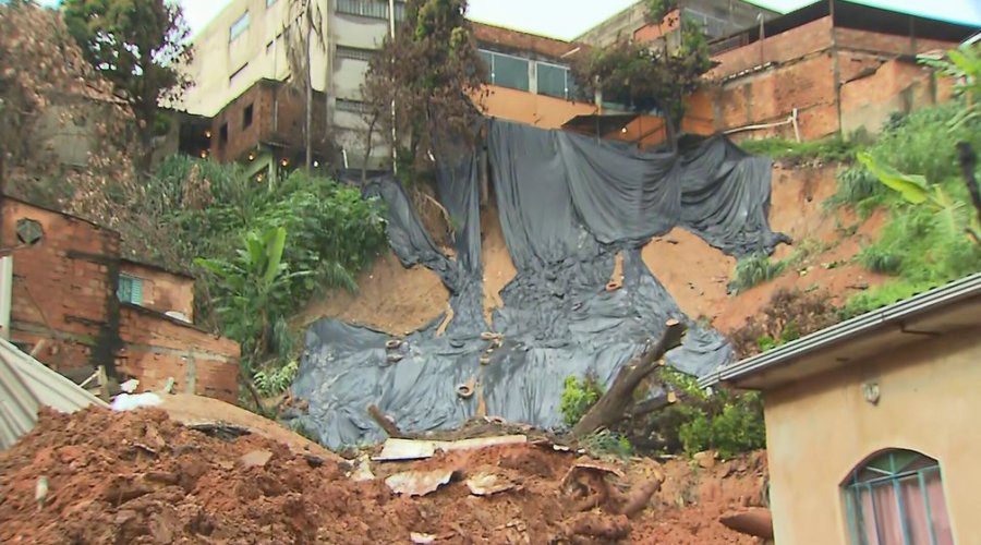[Governo decreta emergência em 47 cidades de Minas Gerais por causa da chuva]