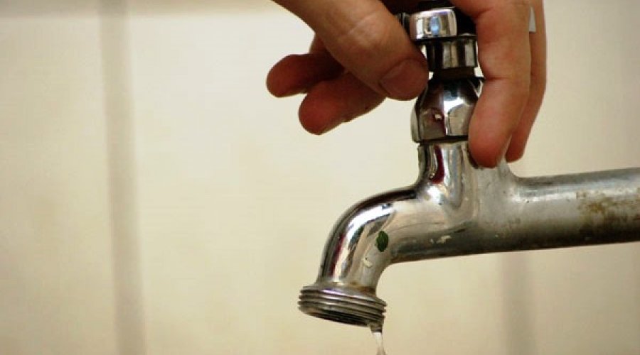 [Abastecimento de água é interrompido em 12 localidades de Salvador; veja lista]