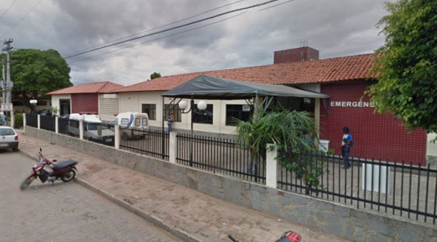 [Mulher é esfaqueada 13 vezes em bar no interior da Bahia e acusa familiares de terem cometido o crime]