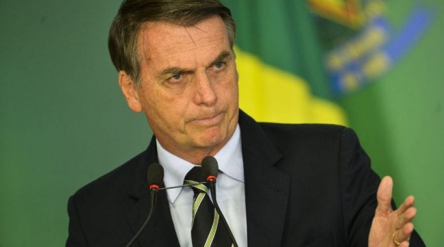 [Bolsonaro diz que falta humildade em Mandetta, mas garante que ainda não pretende demiti-lo]