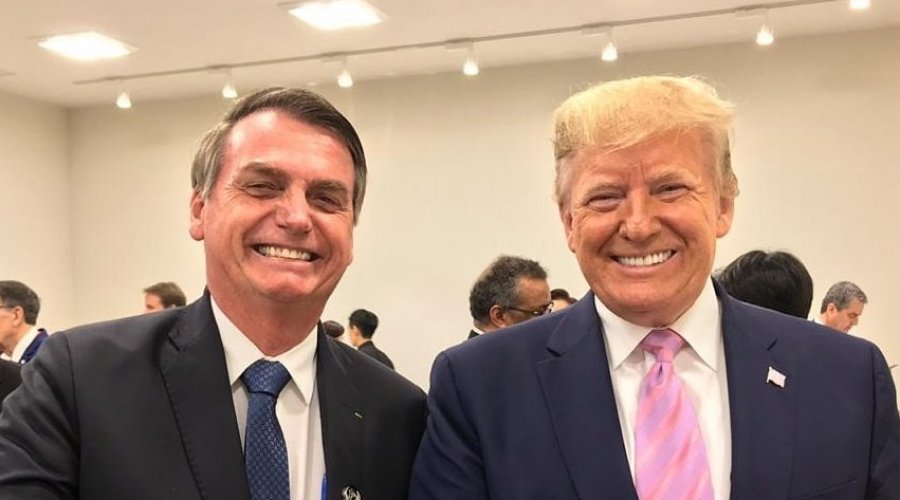 [Bolsonaro liga para Trump e agradece envio de mil respiradores]