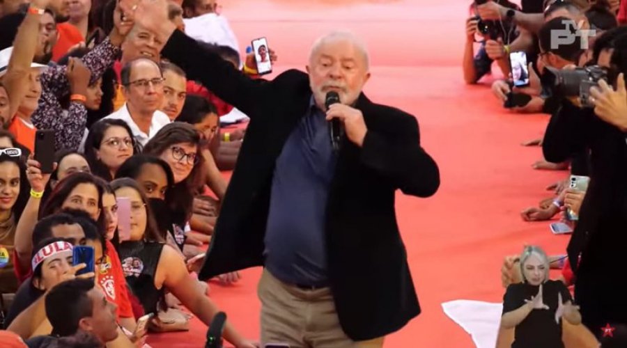 [Vídeo: Lula diz que Bolsonaro tem medo de perder eleições e ser preso]