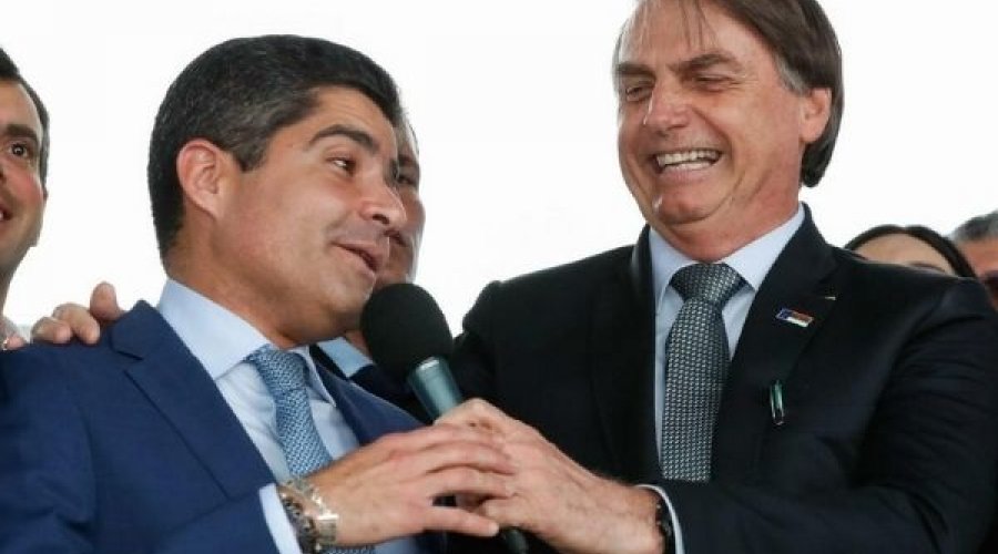 [Cúpula de Bolsonaro estuda possibilidade de abrir mão de João Roma para apoiar ACM Neto]