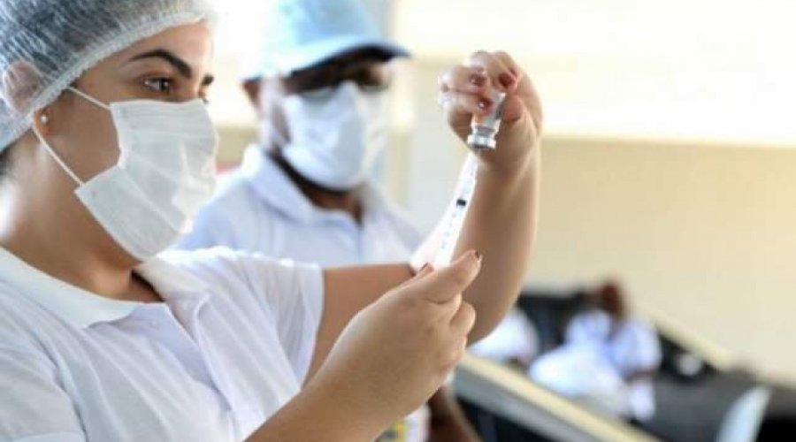 [Veja esquema de vacinação contra Covid-19 desta terça-feira em Salvador]