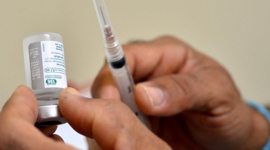 [Vacinação contra Covid em Salvador está suspensa no final de semana]