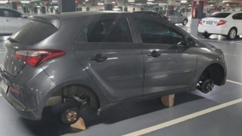 [Vídeo: Carro tem quatro pneus furtados dentro de estacionamento de shopping no Rio de Janeiro]