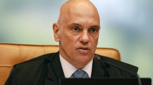 [Alexandre de Moraes desconsidera adiamento da finalização do horário de votação em todo Brasil]