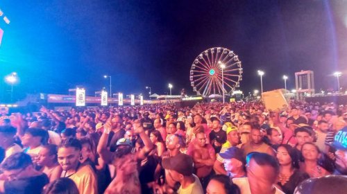 [SSP divulga quantidade de pessoas que compareceram na primeira noite de Festival da Virada Sal...]
