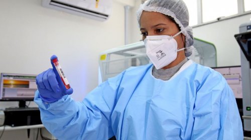 [Nova variante do coronavírus é detectada em 17 municípios baianos; capital está entre eles ]