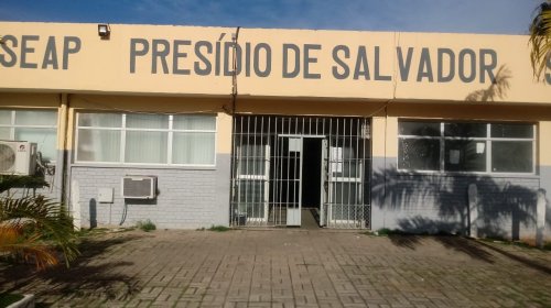 [Após princípio de motim, visitas aos detentos são suspensas em penitenciária de Salvador ]
