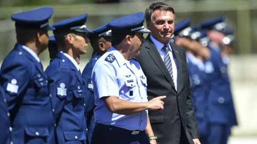 [Ex-comandante do Exército ameaçou prender Bolsonaro, diz ex-FAB]